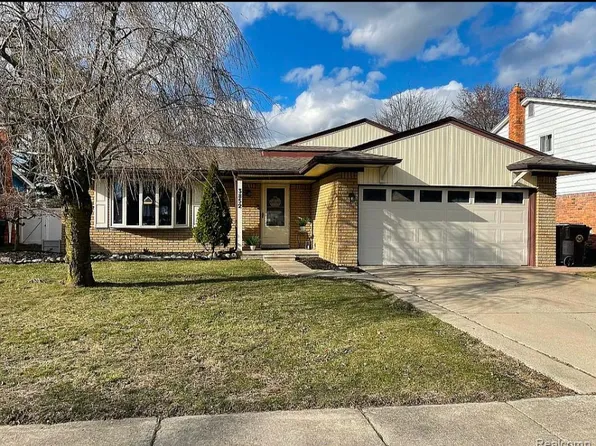 3852 Pare Ln, Trenton, MI 48183