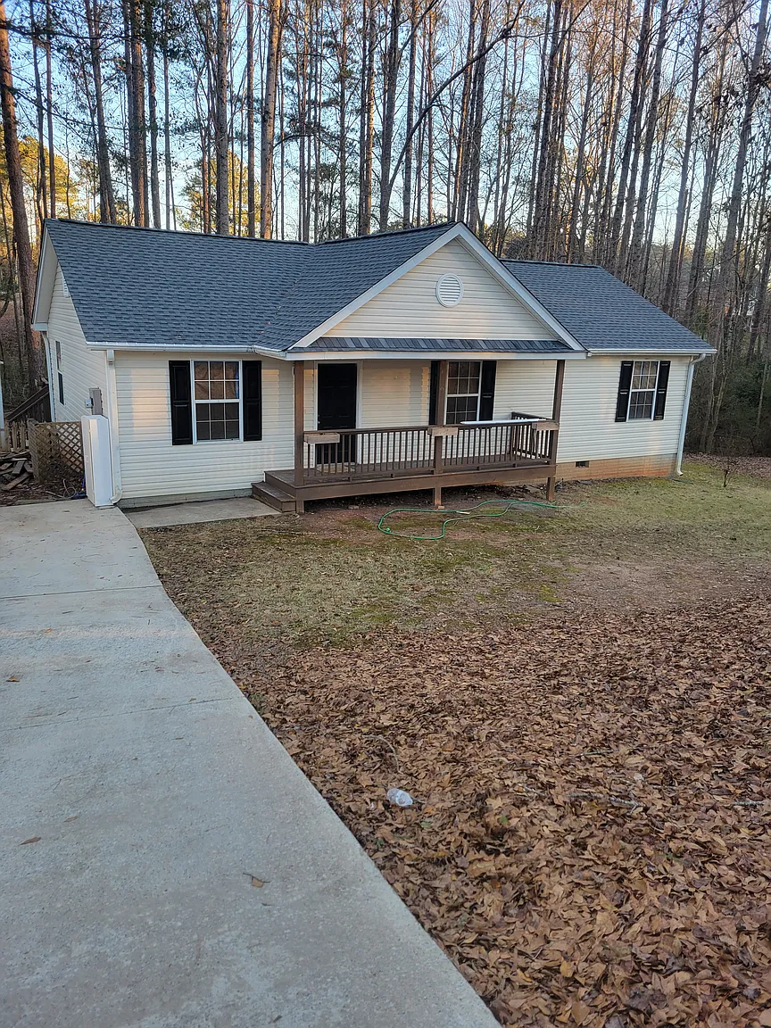 48 Lynhaven Dr photo 1
