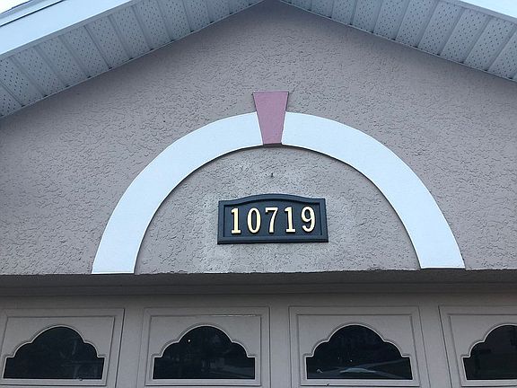 2nd image of 10719 Lemay Dr