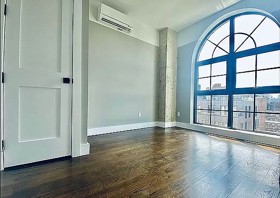 4th image of 197 Metropolitan Ave #702B