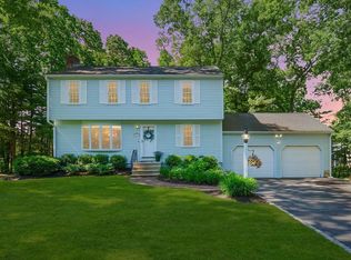 15 McQuarrie Dr, Marlborough, MA 01752