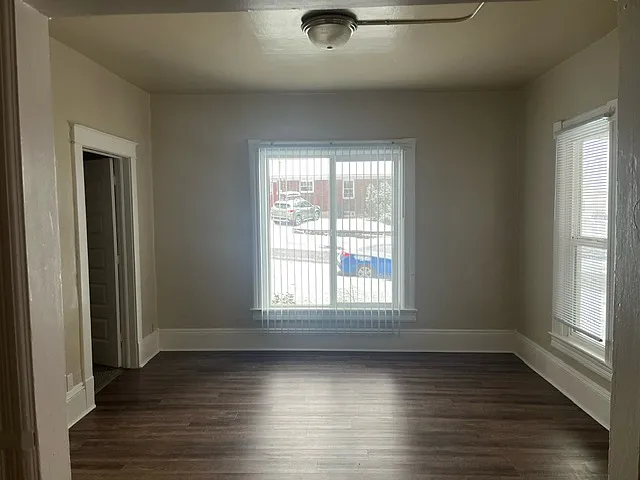 415 NE Kamiaken St — Photo 8