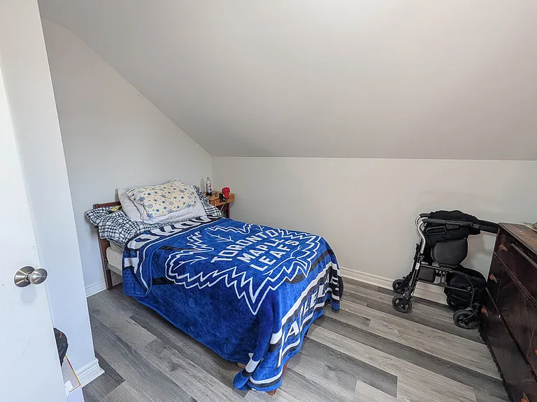 191 Burgar St #4 — Photo 6