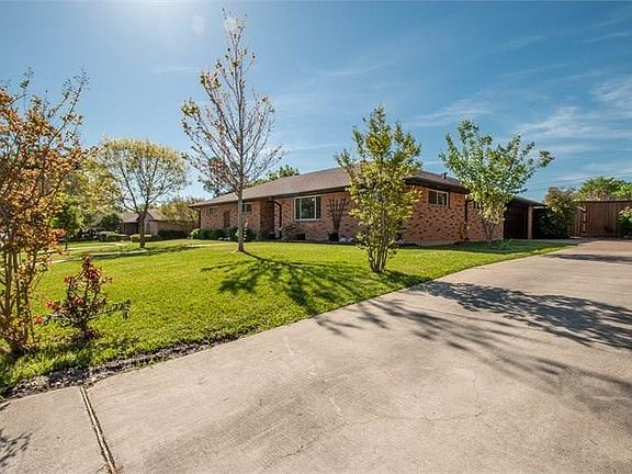5th image of 128 Village Estates Dr