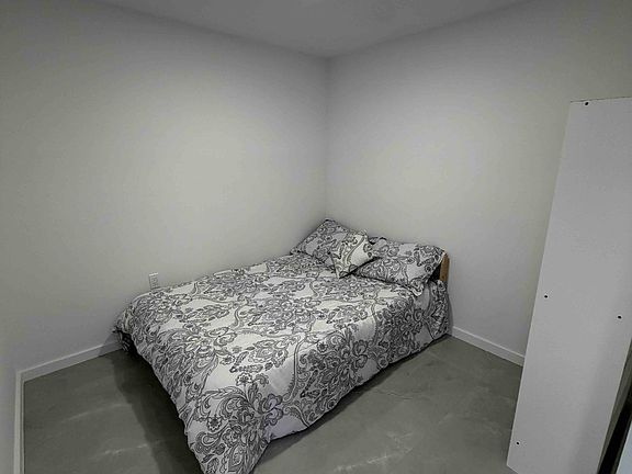 5th image of 6242 SW 24th St #2