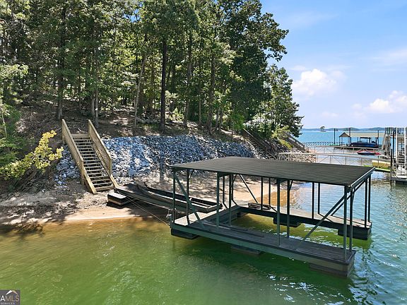 4th image of 5359 Point South Dr