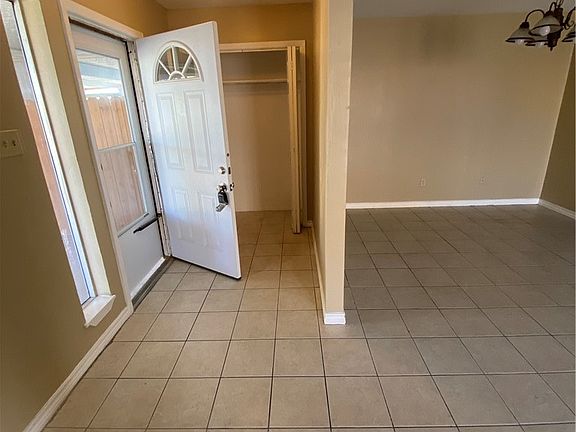 4th image of 317 Easy St #B