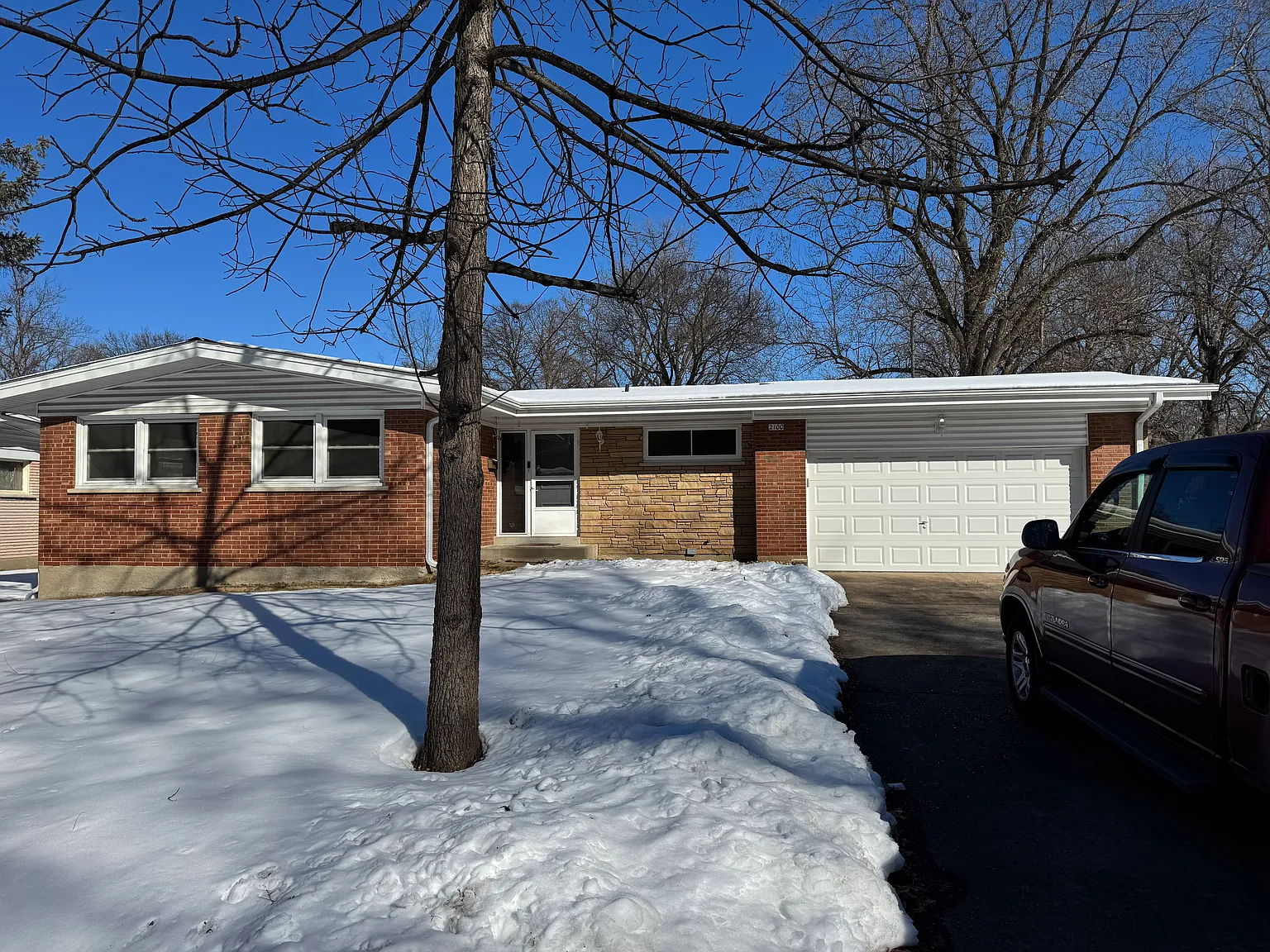 2100 Argo Dr photo 1