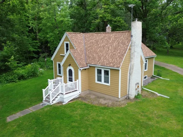 21900 480th St, McGregor, MN 55760