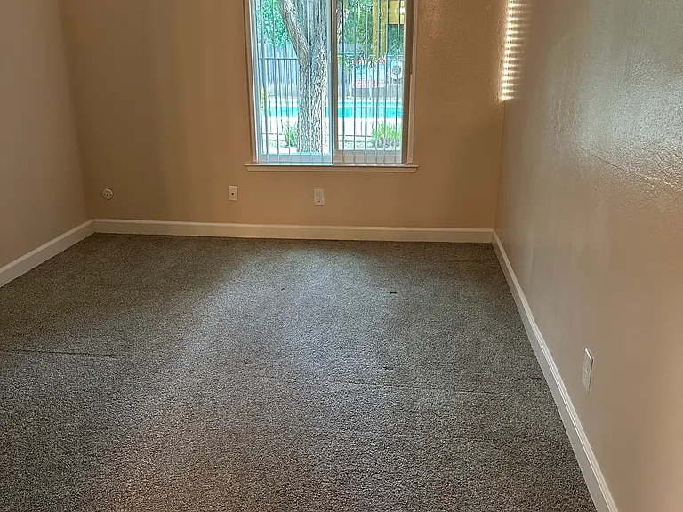 2920 Garfield Ave #H — Photo 5