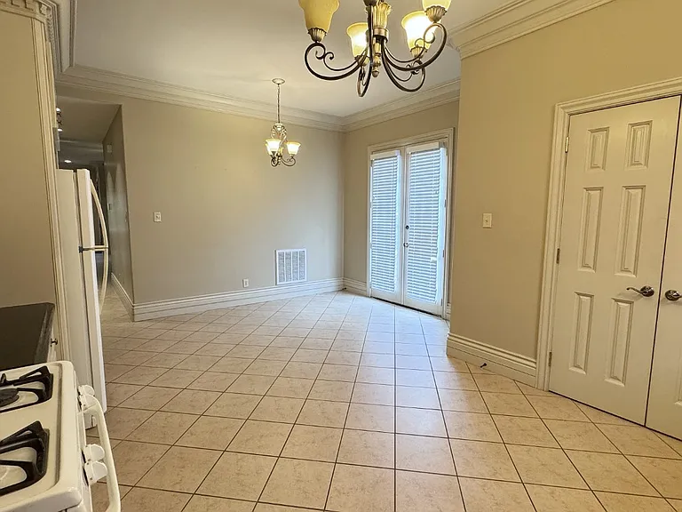 1604 N McGuire Ave #2 — Photo 5