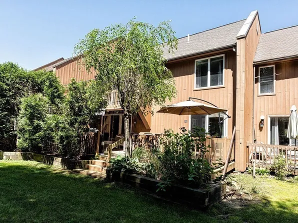 22 Woodland Park Dr Unit 22, Haverhill, MA 01830