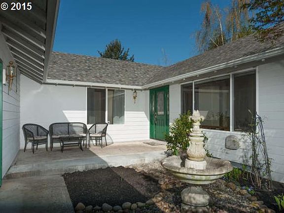 2nd image of 12418 SE McGillivray Blvd
