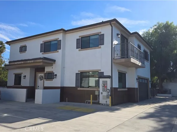 8238 N Sharuzi Ln, Northridge, CA 91325