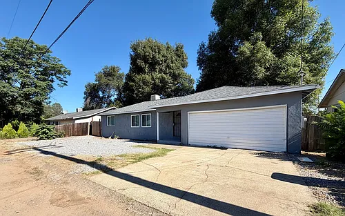 930 De Moll Dr Photo 1