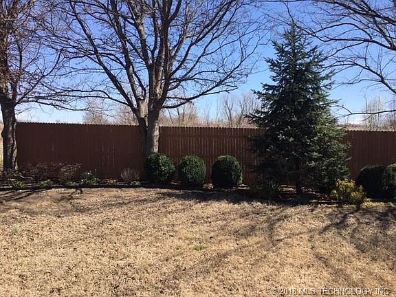 2nd image of 1412 Quail Valley Dr