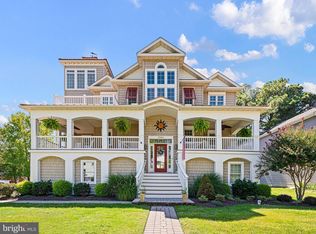 37454 3rd St, Rehoboth Beach, DE 19971