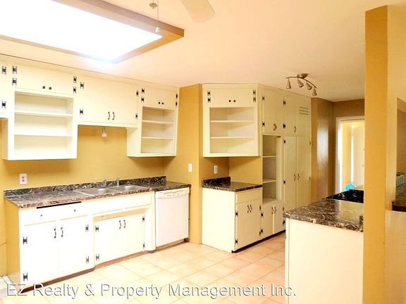 2nd image of 26793 Yale St