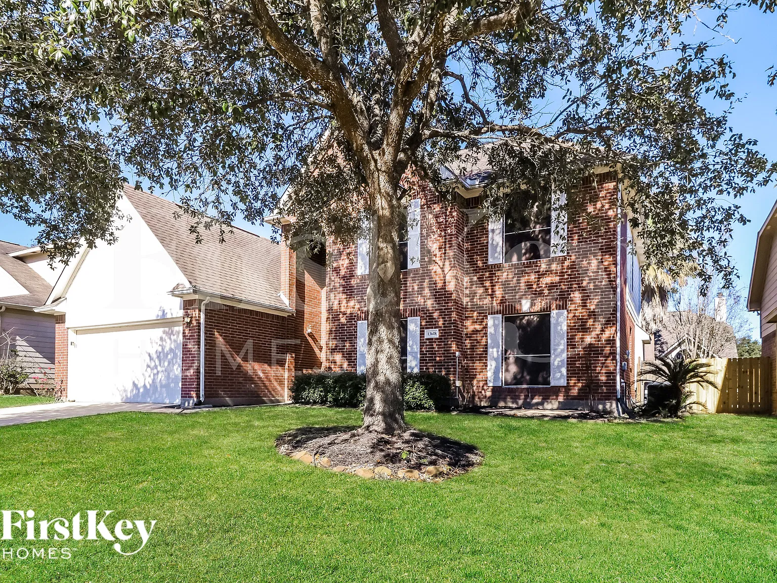 4 bed, 2.5 bath, 2492 sqft, $2,180 — Photo 2