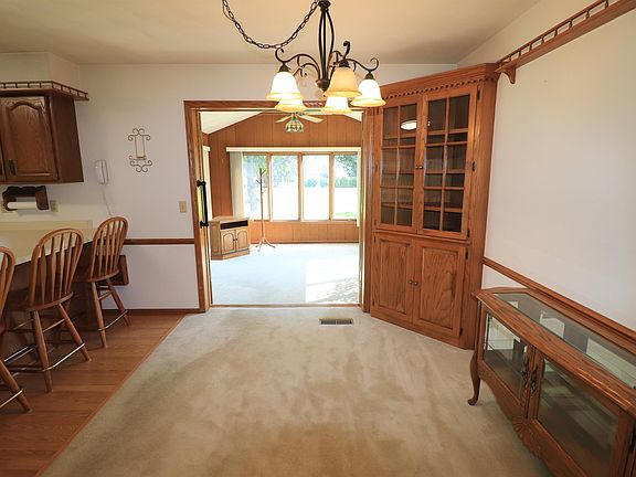 5th image of 1528 Royal Oaks Dr