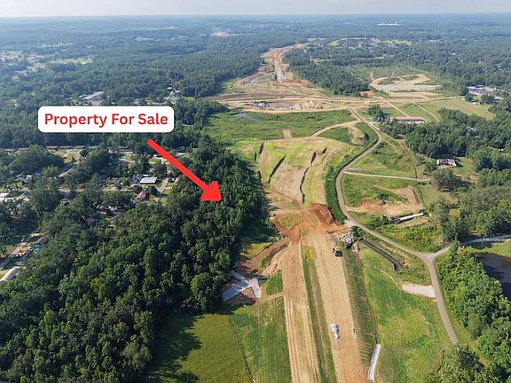5th image of E Pinewood Dr