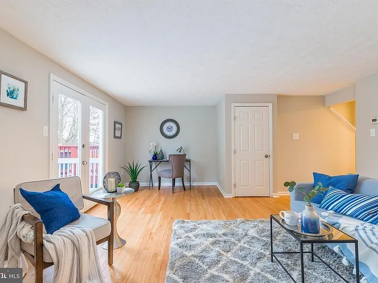 1334 E Spring Meadow Ct — Photo 9
