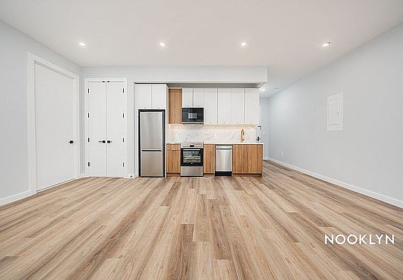 4th image of 2913 Snyder Ave #2F