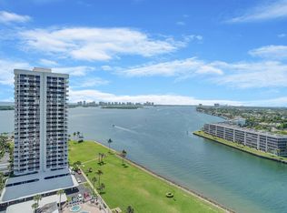 123 Lakeshore Dr APT 1842, North Palm Beach, FL 33408