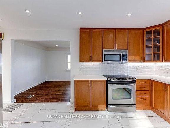4th image of 141 Ardagh Rd #1