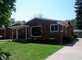 9581 Sarasota, Redford, MI 48239