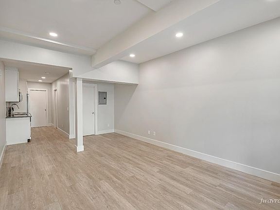 5th image of 1801 Beach St #E-j