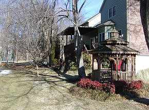 3rd image of 112 Woodbriar Dr