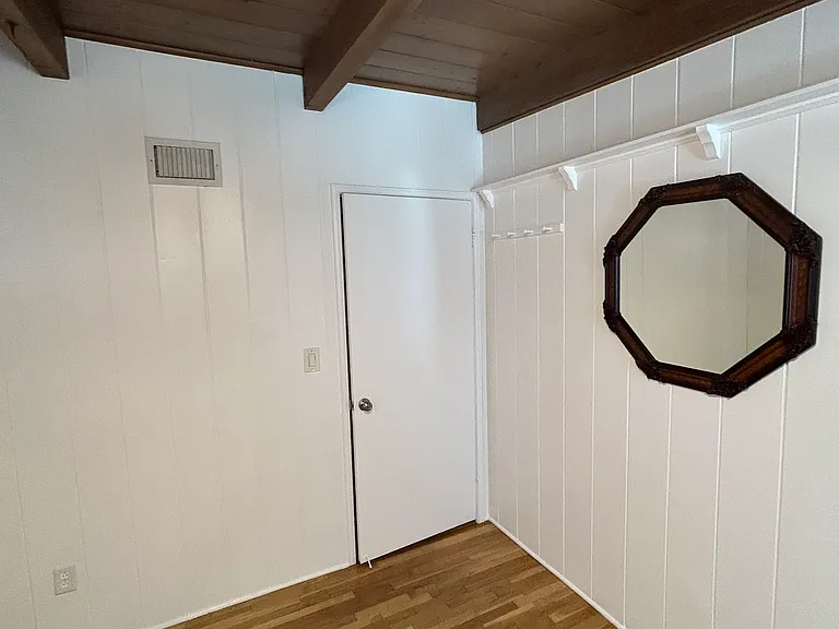 6950 Langdon Ave — Photo 13