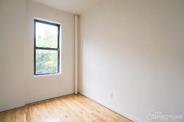 Rented by City Connections Realty | media 25