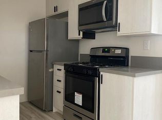 1041 Chalcedony St, San Diego, CA 92109