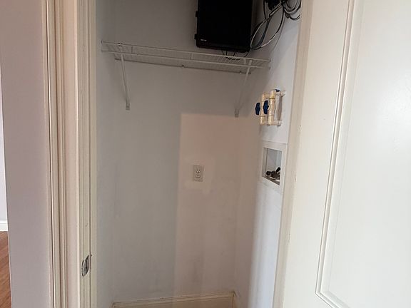 5th image of 535 Roosevelt Ave APT 507