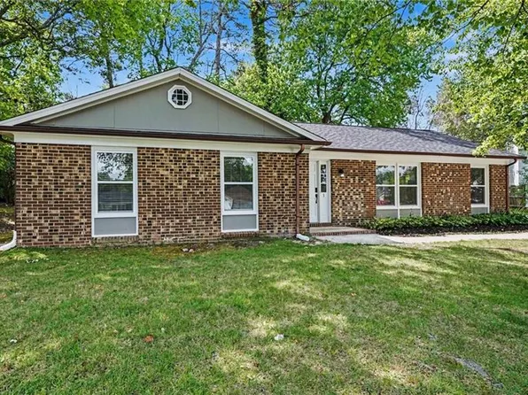 1 Judkins Ct, Greensboro, NC 27407