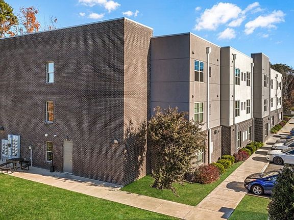 3rd image of 770 Marshall Acres #301