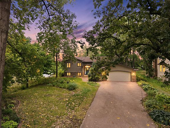 2nd image of 7514 Alden Way NE