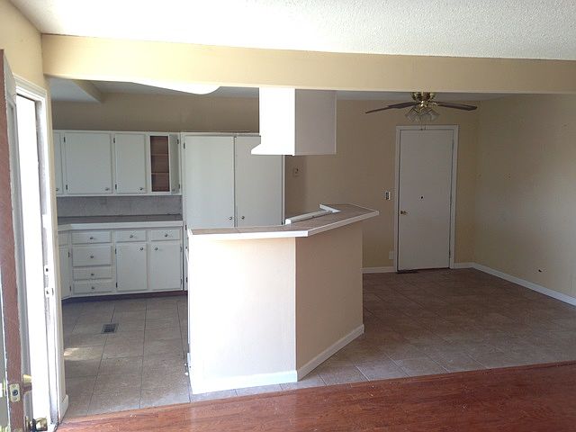 1st image of 1846 Gates Dr W