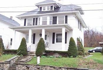 1st image of 124 E State St