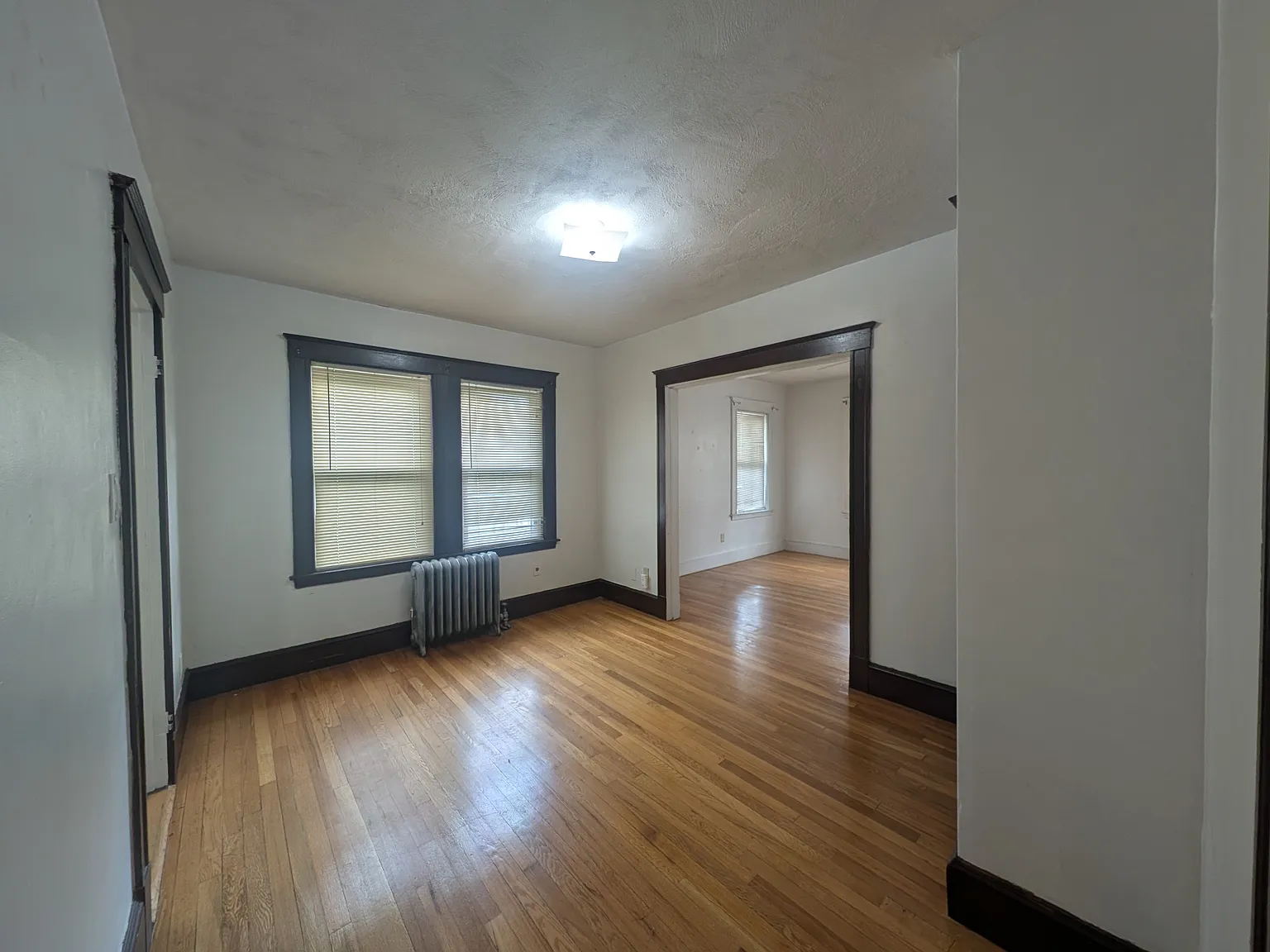 2 bed, 950 sqft, $2,600 — Photo 3