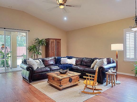 4th image of 96089 Long Beach Dr