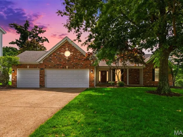 1634 Strecker Ridge Ct, Ballwin, MO 63011