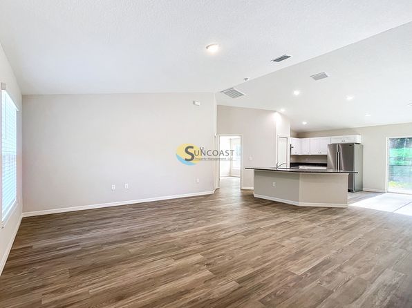 587 Marion Oaks Pass