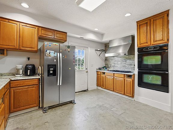 5th image of 186188 N 4140th Rd