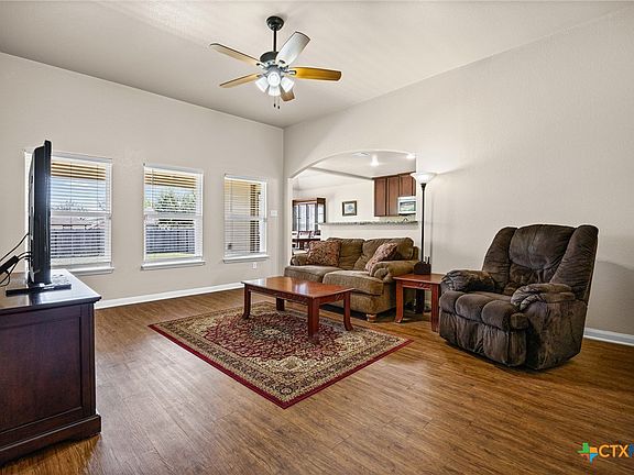 3rd image of 1205 Twin Estates Dr