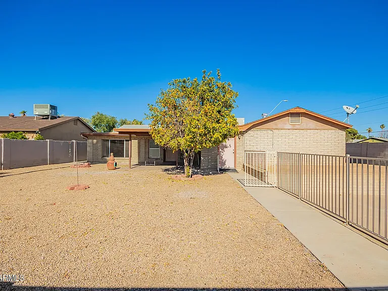 3849 E Sheena Dr — Photo 23