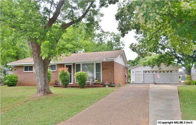 1st image of 2817 Holiday Dr SW