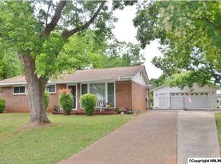 2817 Holiday Dr SW, Huntsville, AL 35805